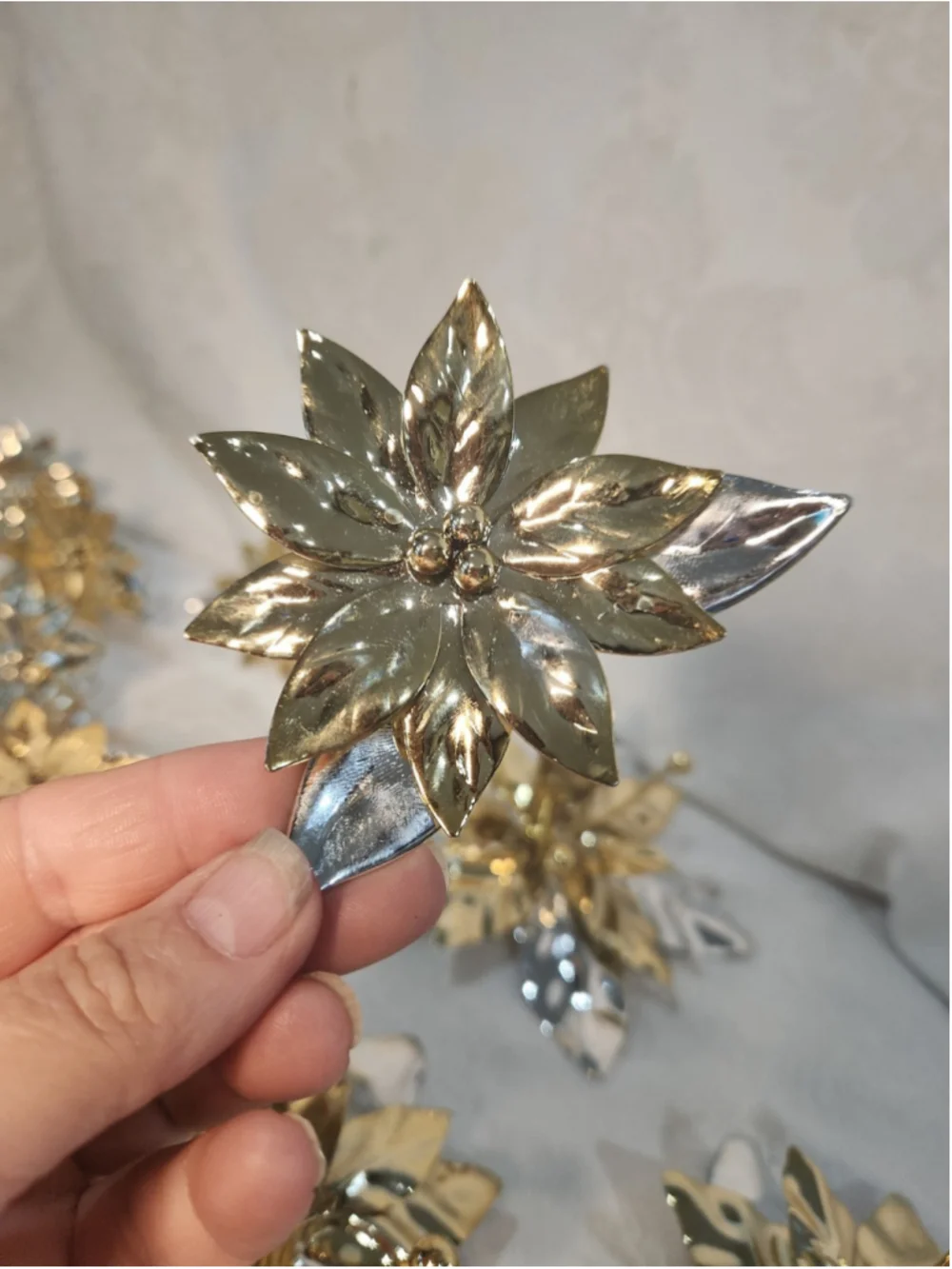 1995 Dept 56 Christmas Poinsettia 15pc Set 3candlesticks/12napkinrings,beautiful